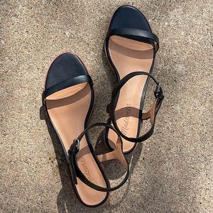 MADEWELL The Louise Sandal in Leather, size 8